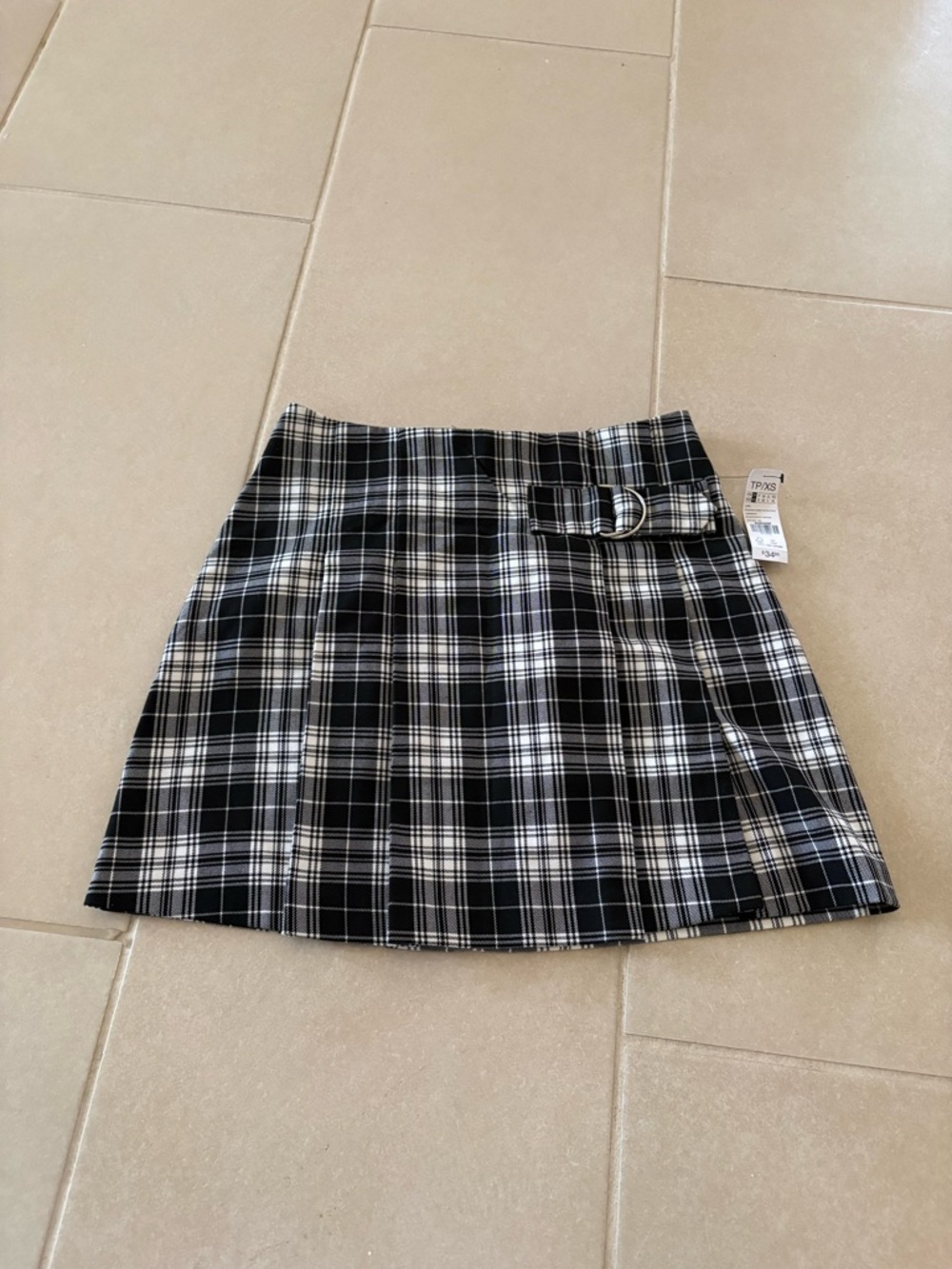 NWT Garage Black White Tartan Pleated Mini Skirt with Buckle XS grunge academia